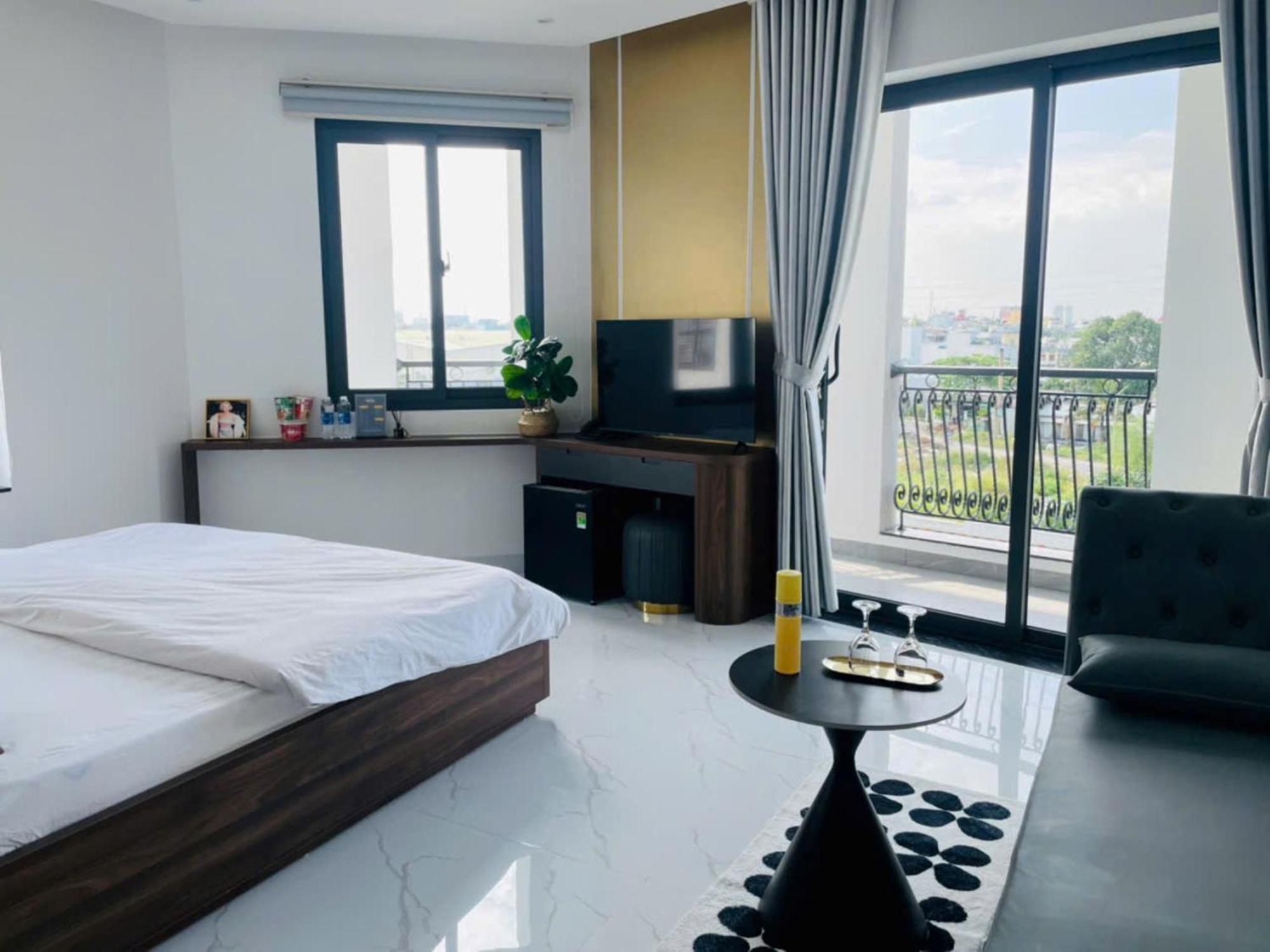 Nako Hotel *